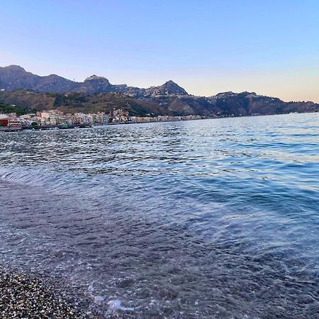 Casa Vacanza Giardini Naxos Taormina Miranaxos ภายนอก รูปภาพ