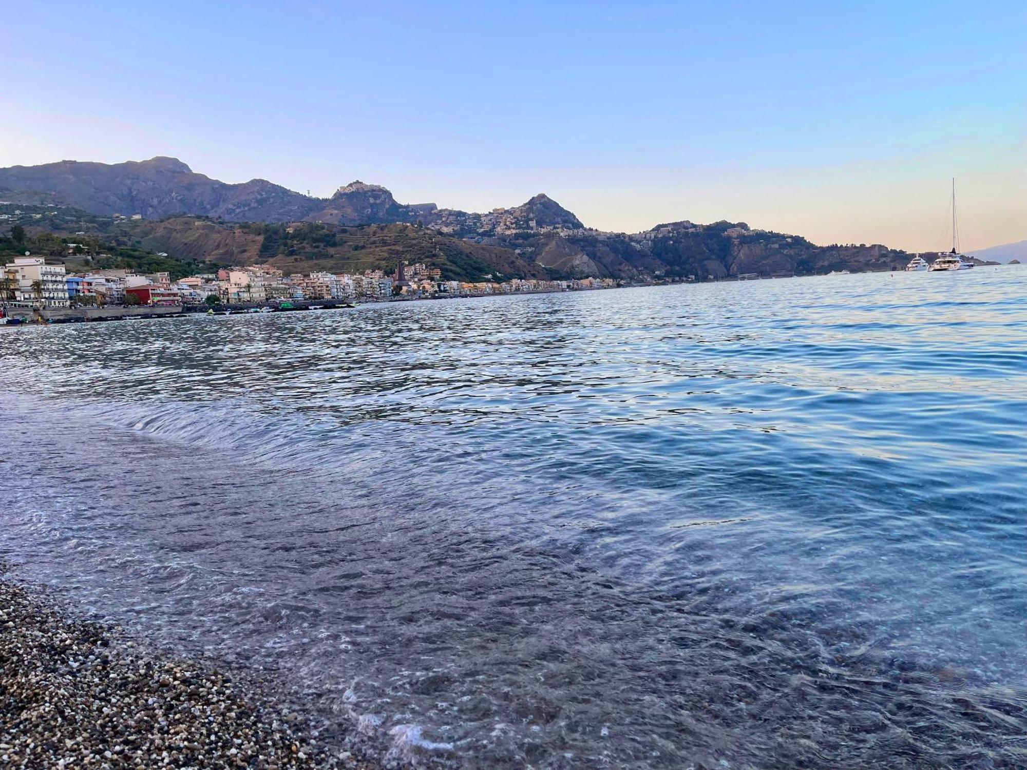 Casa Vacanza Giardini Naxos Taormina Miranaxos ภายนอก รูปภาพ