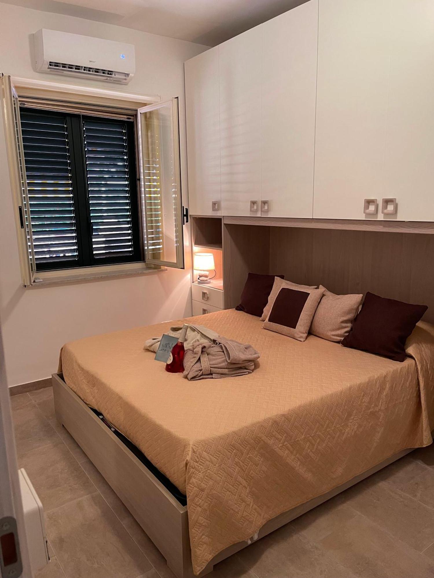 Casa Vacanza Giardini Naxos Taormina Miranaxos ภายนอก รูปภาพ