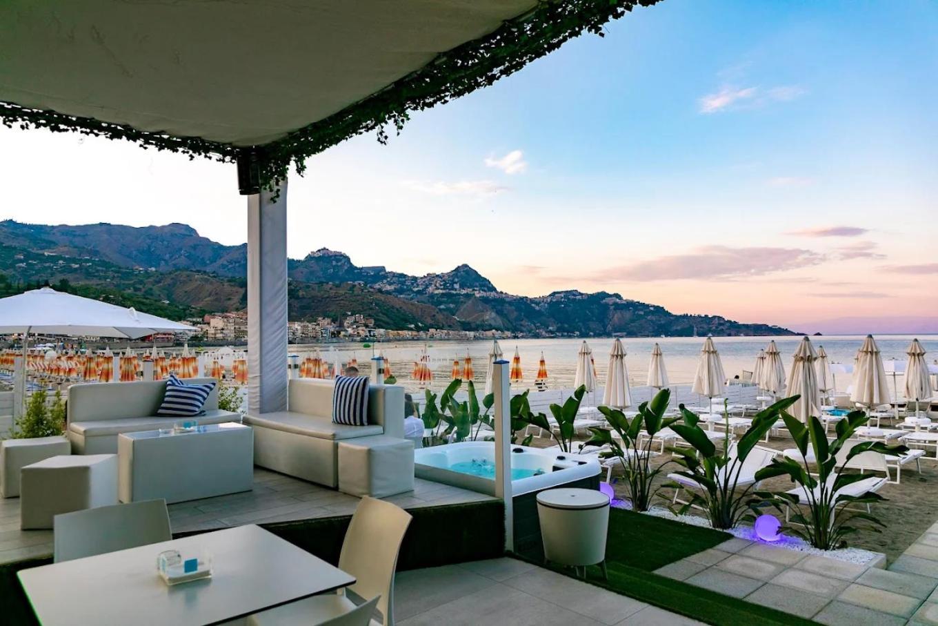 Casa Vacanza Giardini Naxos Taormina Miranaxos ภายนอก รูปภาพ